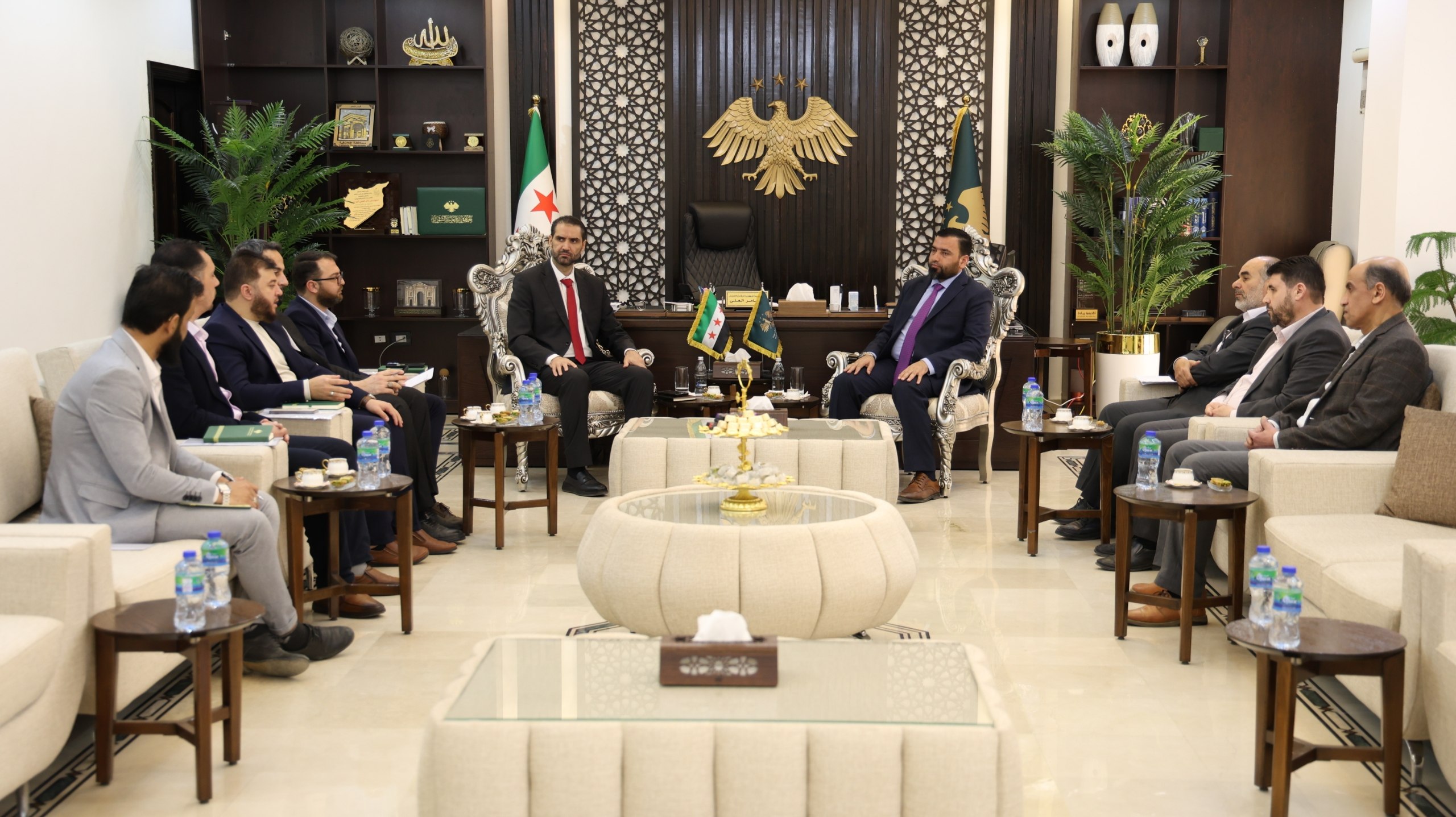 اجتماع بين الهيئة المركزية وهيئة الإمداد والتوريد لبحث تطوير منظومة التوريد الحكومية