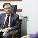 رئيس الهيئة المركزية للرقابة والتفتيش يجري زيارة إلى وزارة الاتصالات